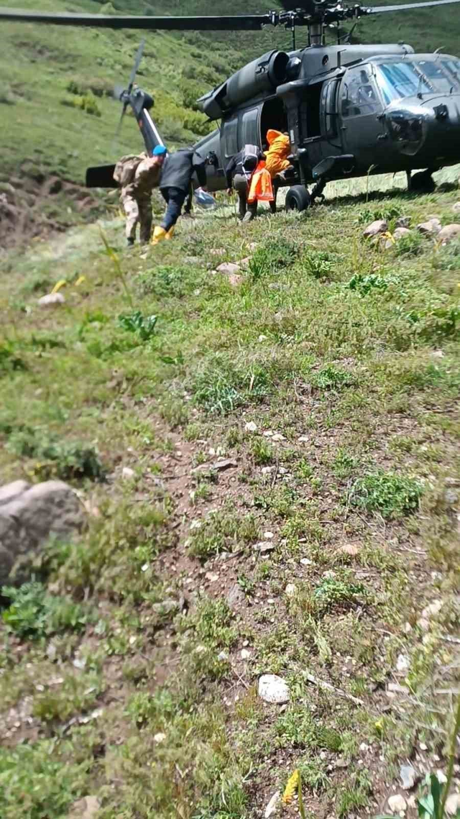 Tunceli’de mantar toplarken kaybolan vatandaşlar, dron ve askeri helikopterle bulundu