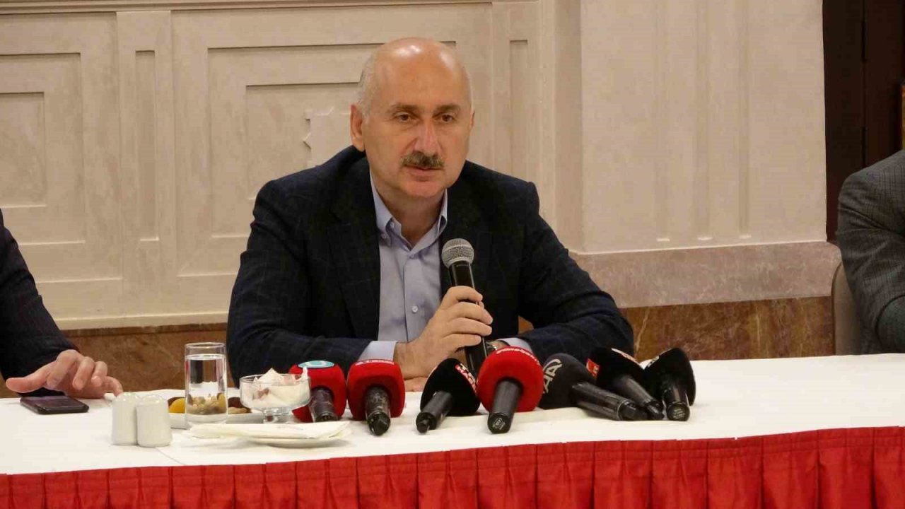 Bakan Karaismailoğlu: “Şu anda devam eden tam 24 tane proje var”
