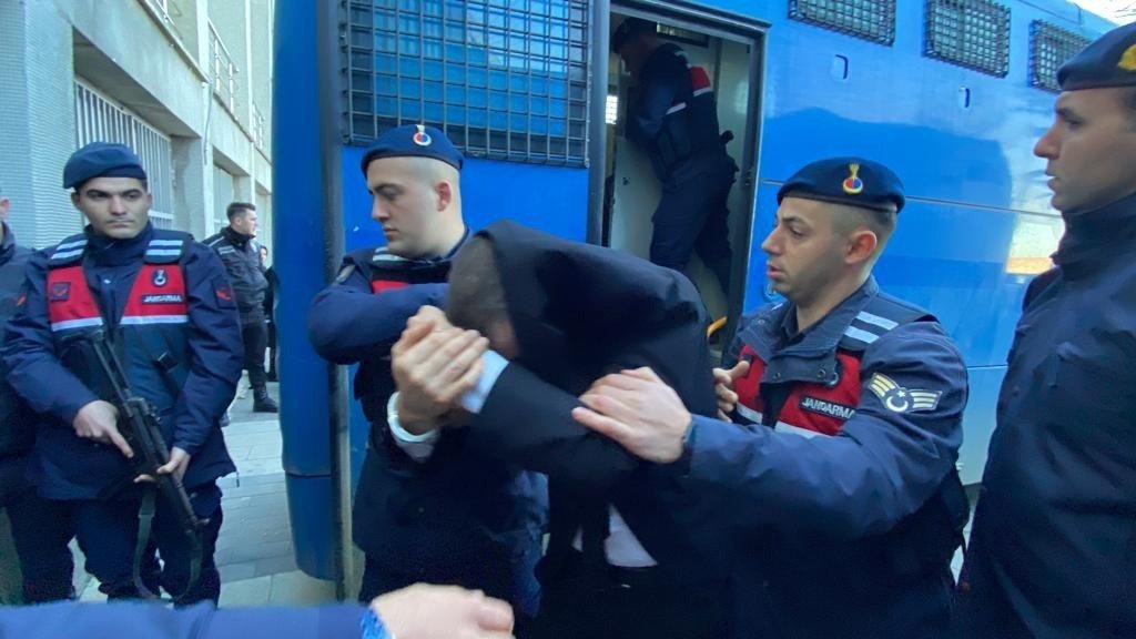 Zonguldak’ta 14 yaşındaki kız çocuklarını fuhşa teşvik ve cinsel istismar davasında karar