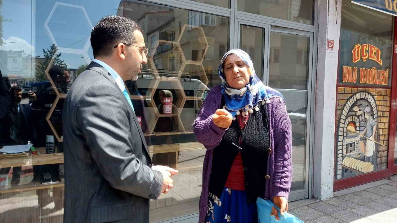 AK Parti Kars Milletvekili Çalkın’a yoğun ilgi