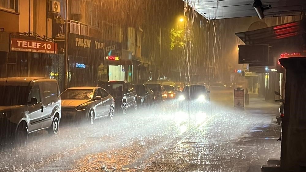 Balıkesir’de sel mağdurlarına yaklaşık 3 milyon lira ödeme yapıldı