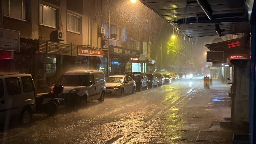 Balıkesir’de sel mağdurlarına yaklaşık 3 milyon lira ödeme yapıldı