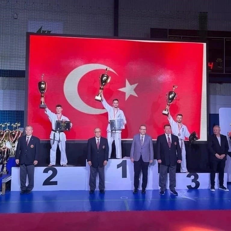 Bilecikli Milli Sporcu İsmet Durmuş Avrupa Şampiyonu oldu