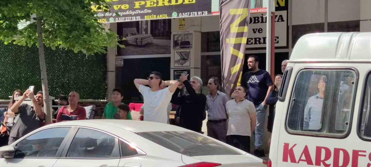 Eski eşiyle görüşebilmek için 3,5 saat ecel terleri döktürdü