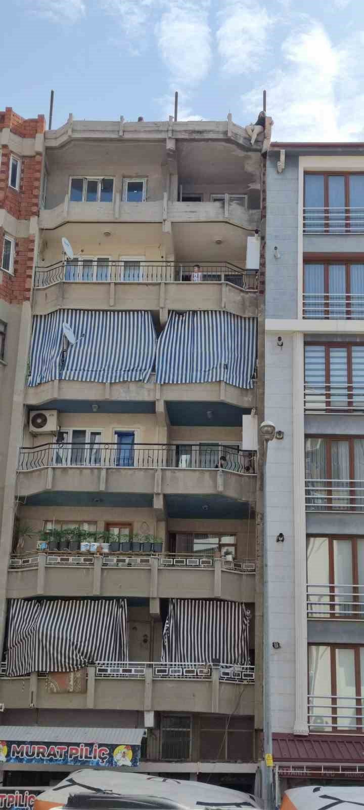 Eski eşiyle görüşebilmek için 3,5 saat ecel terleri döktürdü