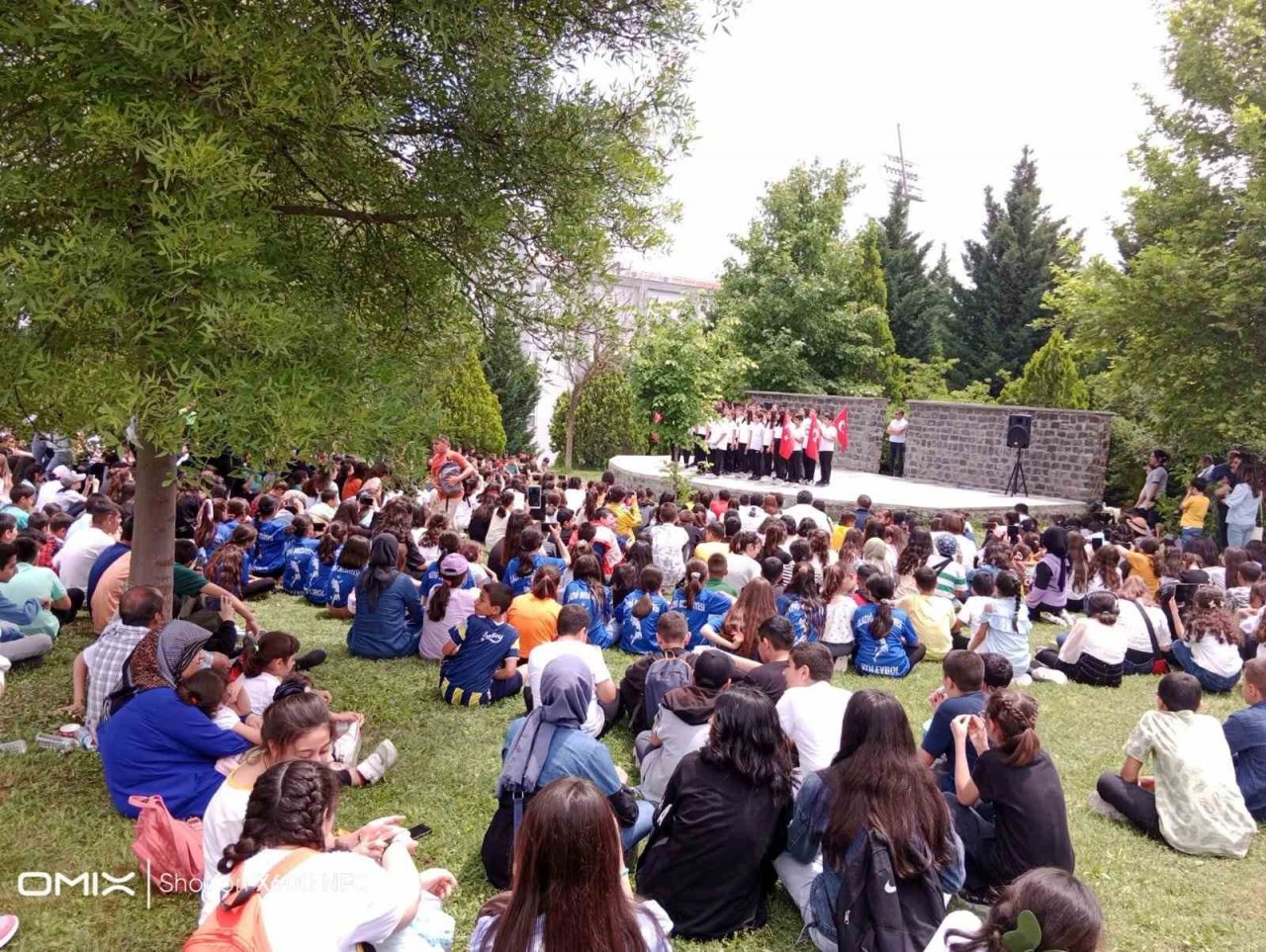 Öğrenciler LGS stresini Elazığ Hipodromunda attı