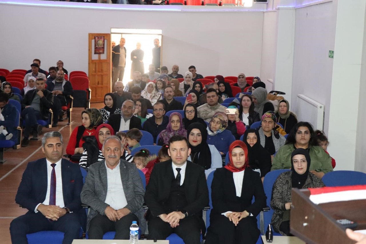 “Okuma Bayramı” etkinliğinde renkli görüntüler oluştu