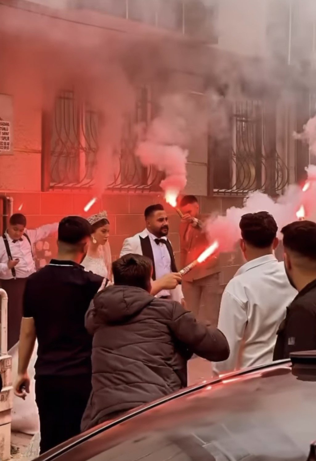 İstanbul’da tüfekli düğün konvoyundaki magandalara ceza yağdı