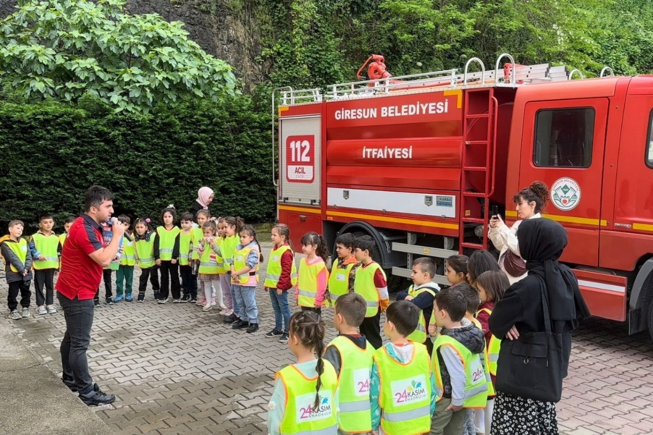 Giresun’da öğrencilere itfaiye tanıtıldı