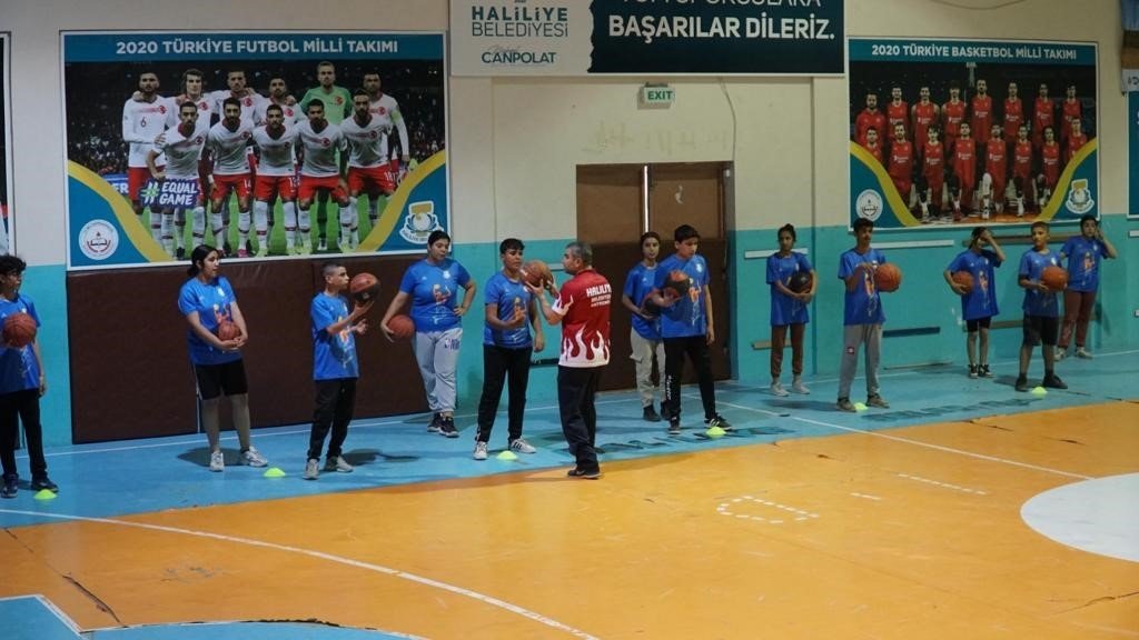 Haliliye’de gençlerin adresi spor kursları oluyor