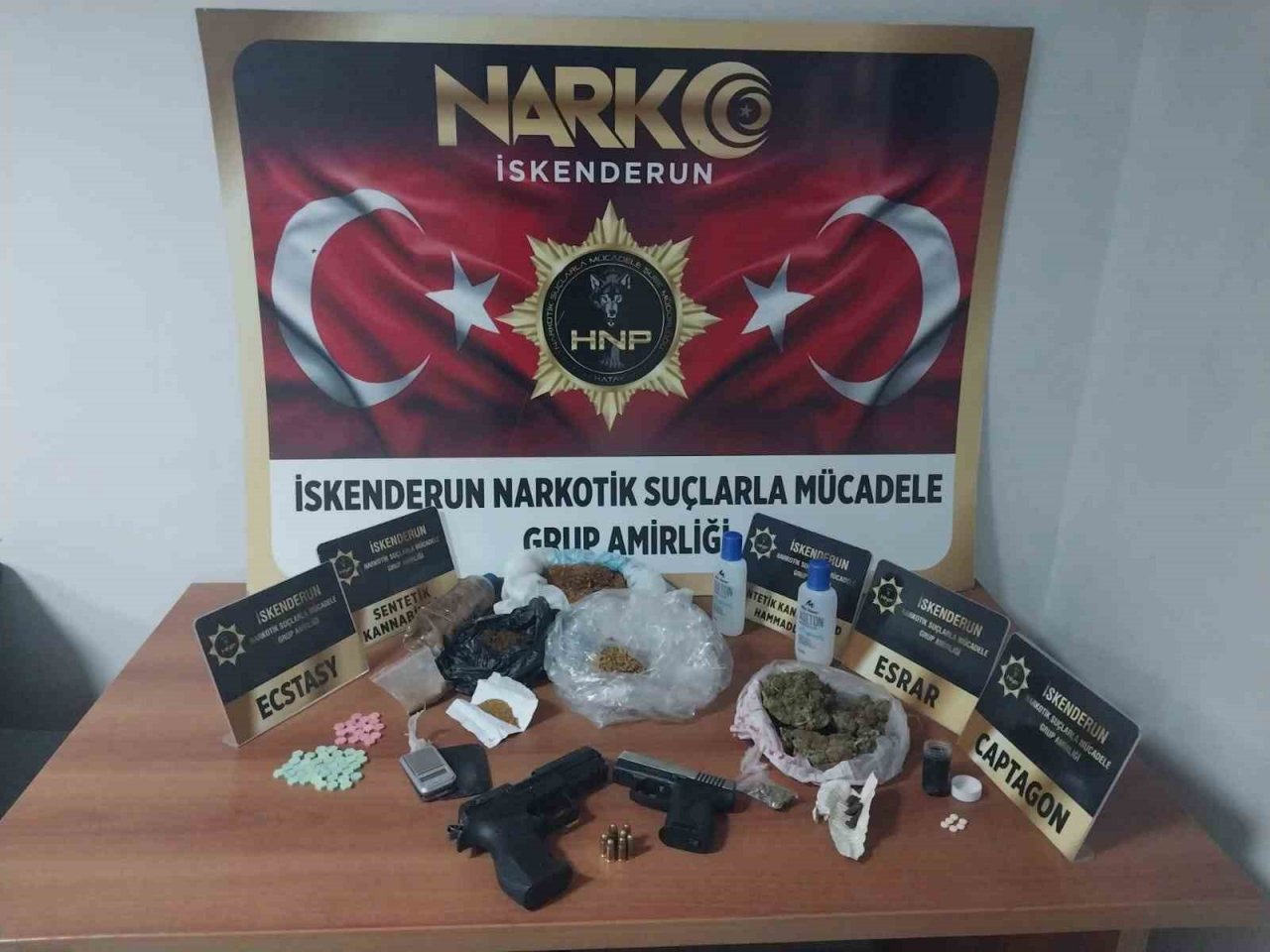 Hatay’da uyuşturucu operasyonu: 2 gözaltı