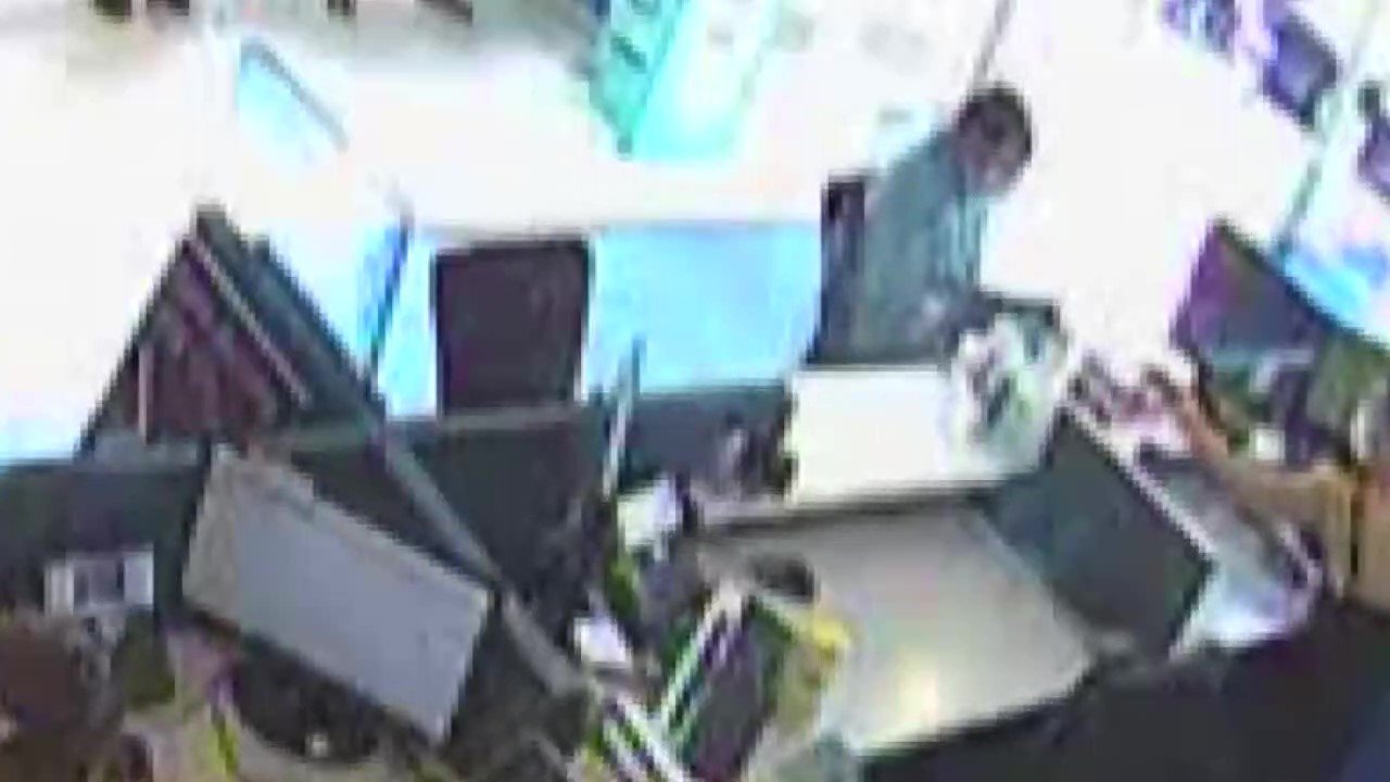 İstanbul’da ’gümrük’ yalanıyla 923 bin TL dolandırıcılık yapan iki şüpheli yakalandı