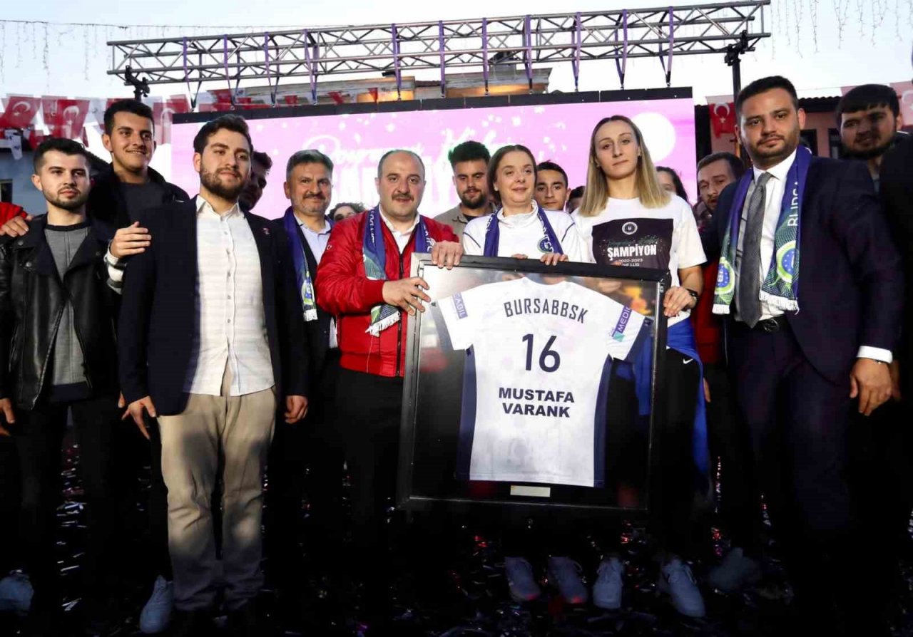 Mudanya’da ‘Poyraz’ coşkuyla esti