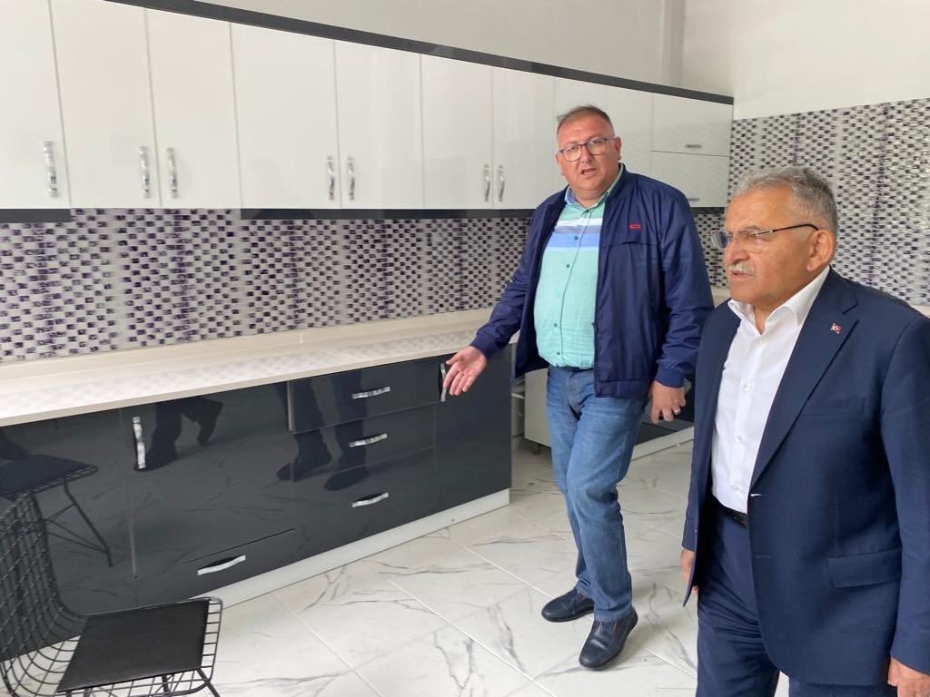 Başkan Büyükkılıç, Bünyan’da yapımı tamamlanan kadın kooperatifi binasını inceledi