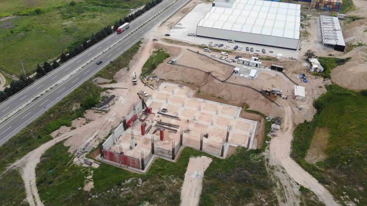 200 kişiye istihdam sağlayacak fabrikanın temeli atıldı