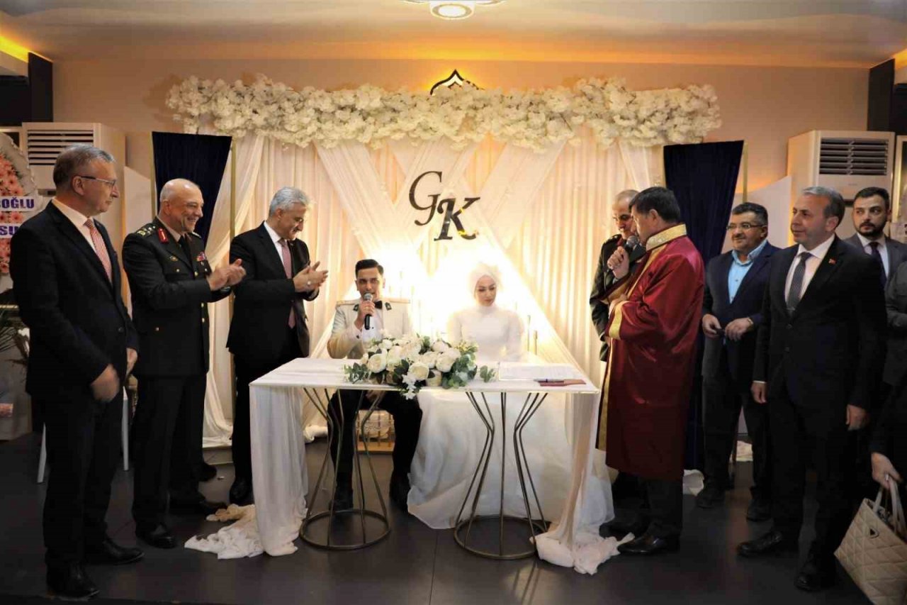 Pençe- Kilit operasyonu gazisi dünya evine girdi