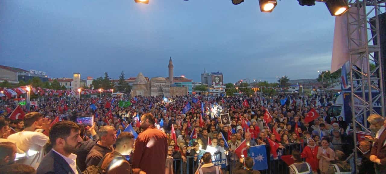AK Parti İl Başkanı Ünsal, "Yeni zaferimiz Kırşehir Belediyesi olacak"