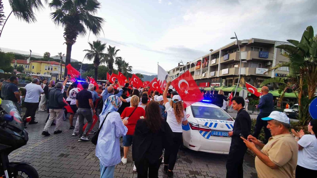 Marmaris’te Cumhurbaşkanı Erdoğan sevinci