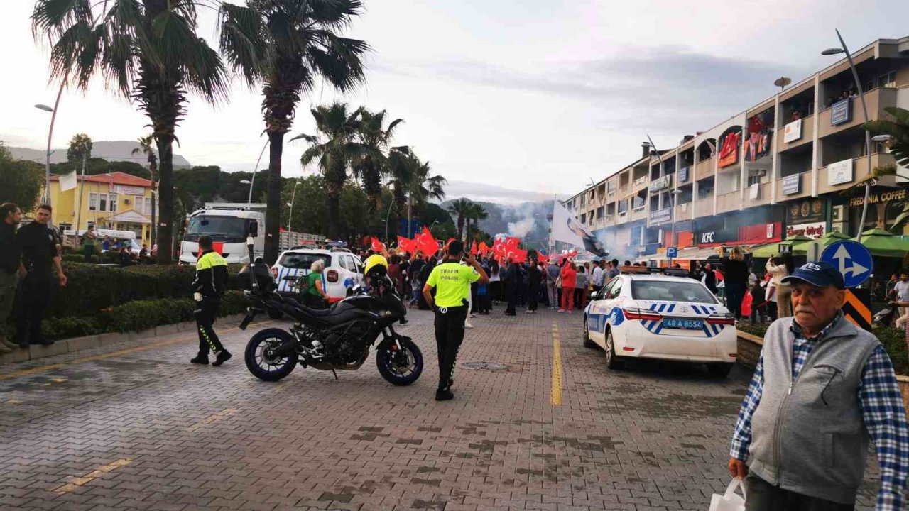 Marmaris’te Cumhurbaşkanı Erdoğan sevinci