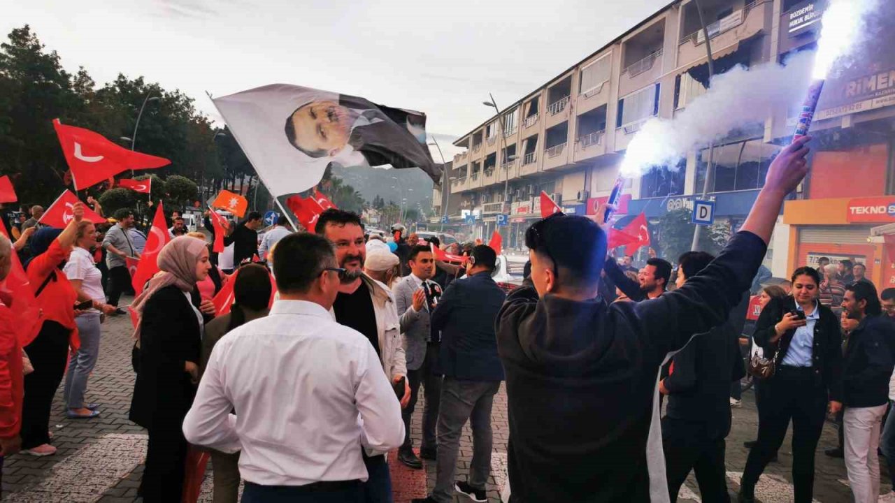 Marmaris’te Cumhurbaşkanı Erdoğan sevinci