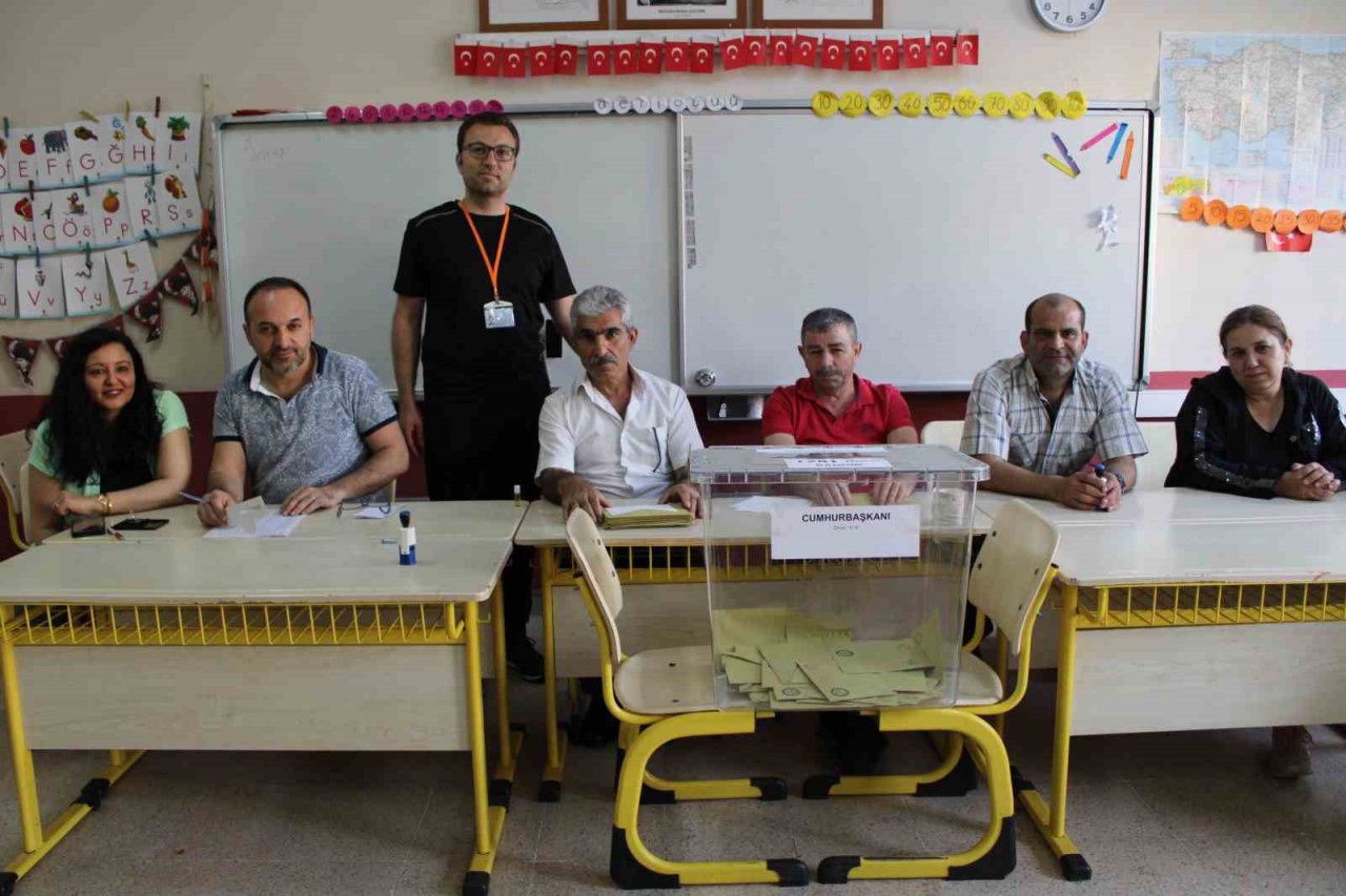Aydın’da oy kullanma işlemi başladı