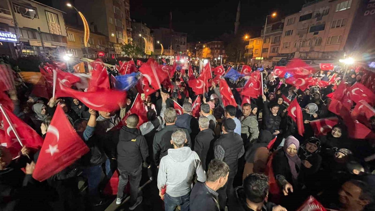 Balıkesir ve ilçelerinde kutlamalar başladı