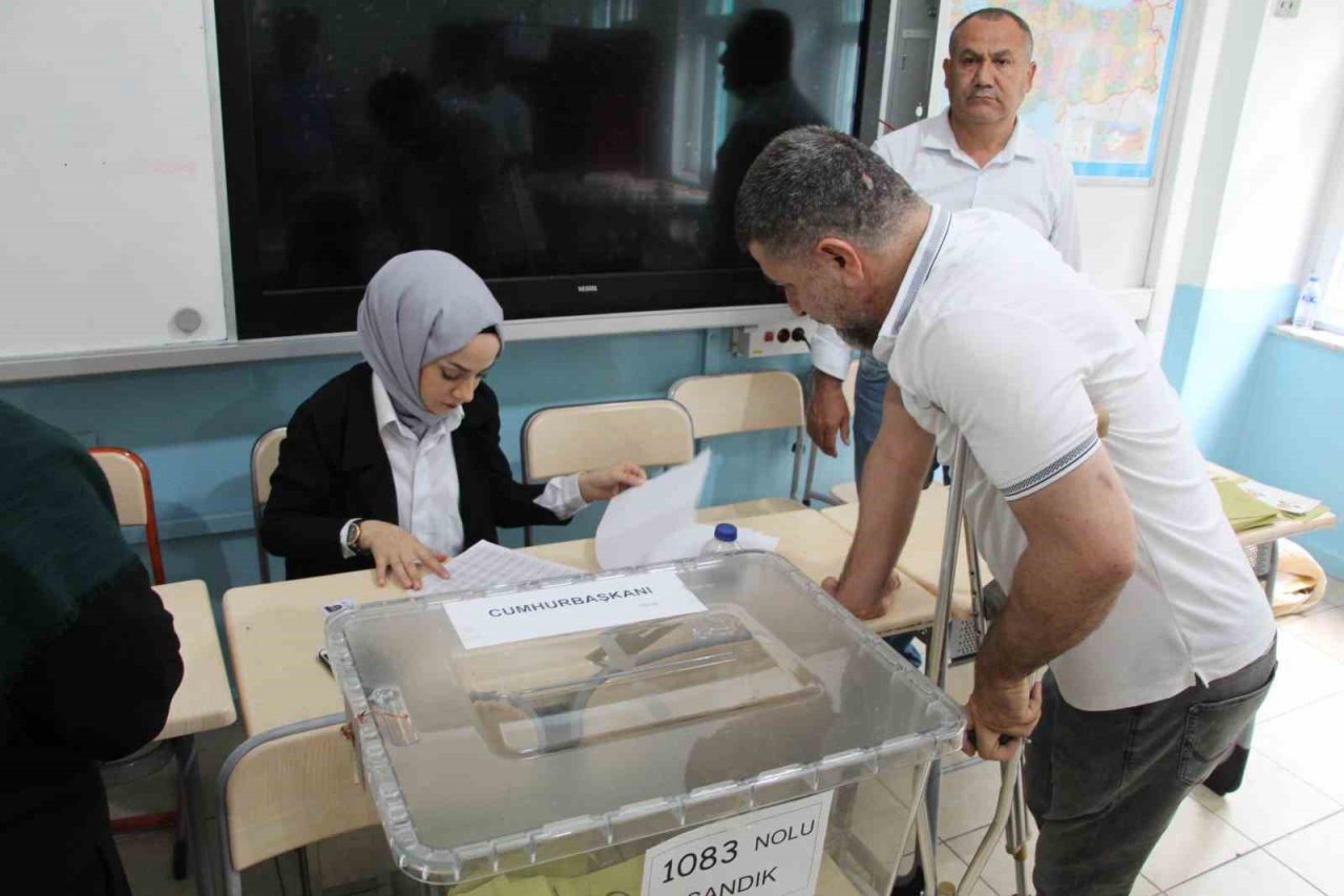 Oyunu kullanmak için engel tanımadı