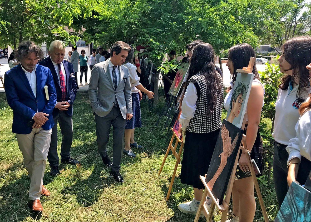 Çeşmeli öğrencilerden iki etkinlik birden