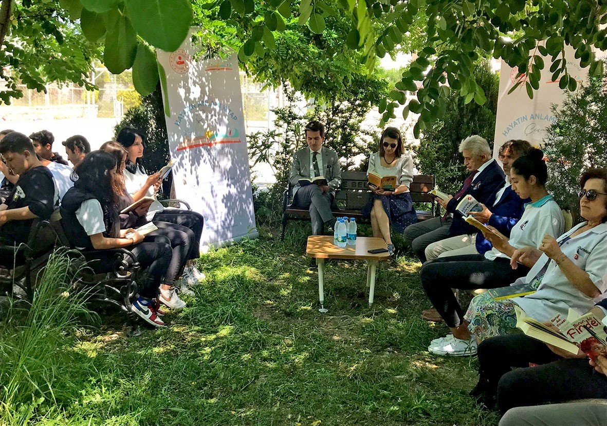 Çeşmeli öğrencilerden iki etkinlik birden