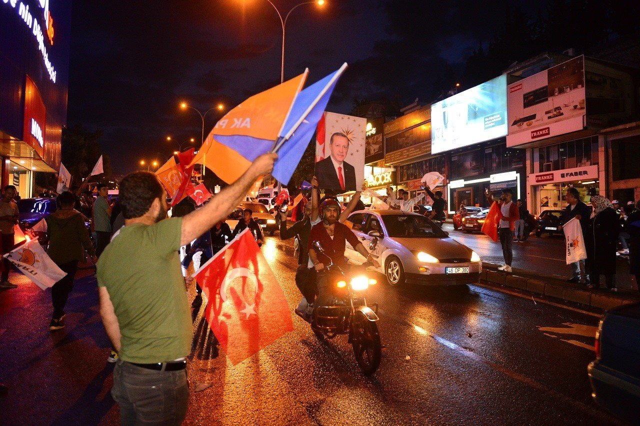 Kahramanmaraş’ta Erdoğan’ın zaferi kutlandı