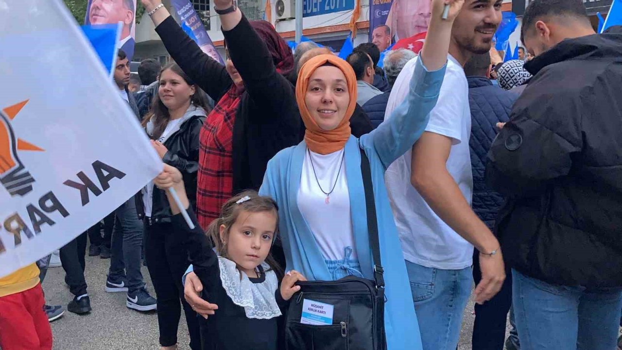 Burdur’da coşkulu kutlama