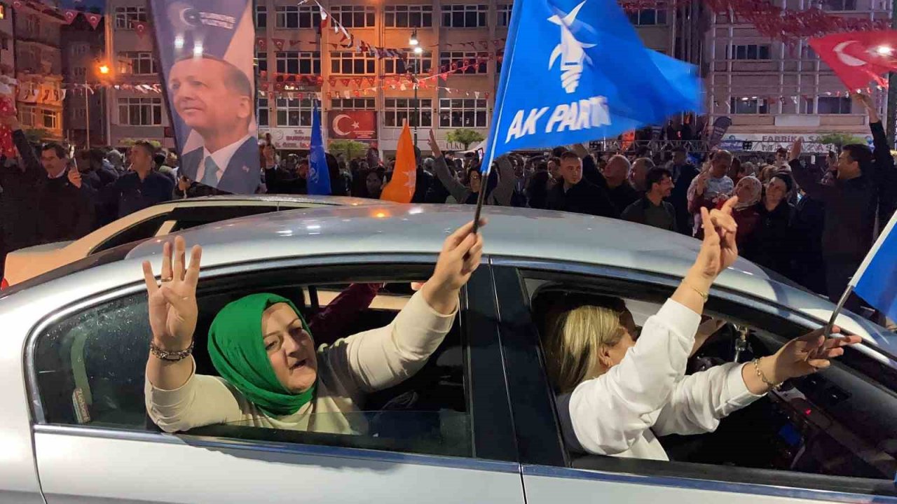 Burdur’da coşkulu kutlama