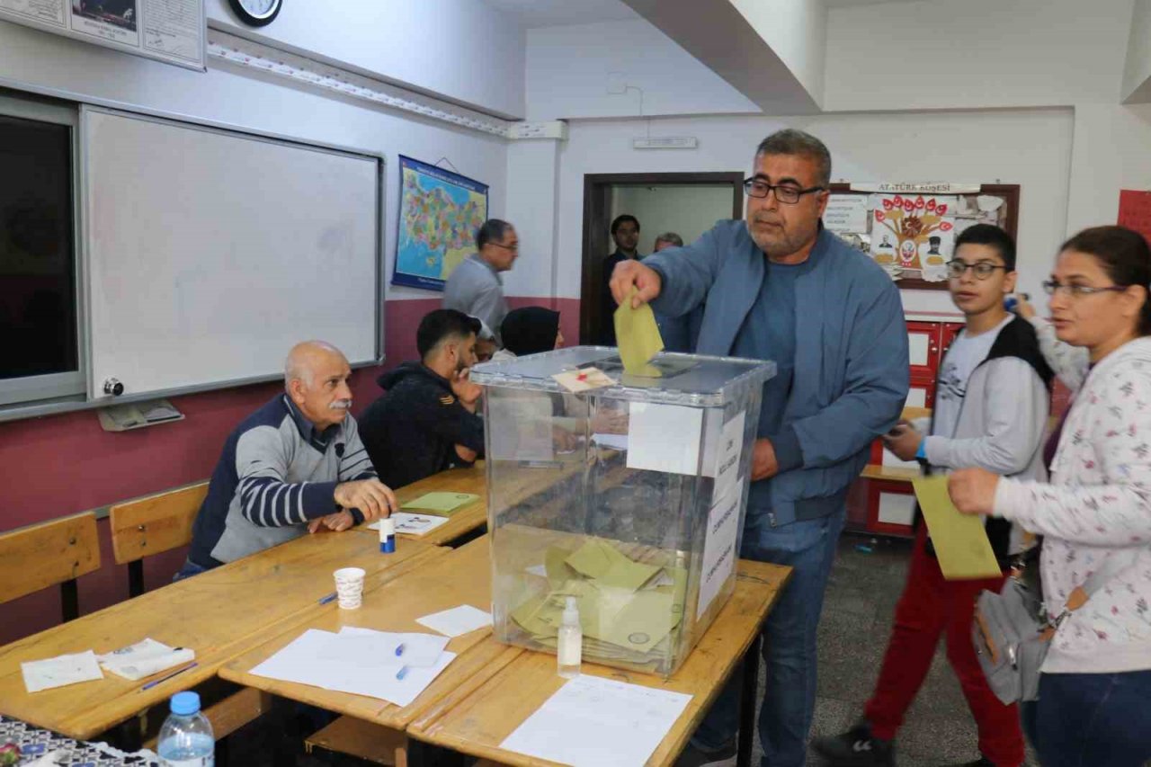 Malatya’da oy verme işlemleri devam ediyor