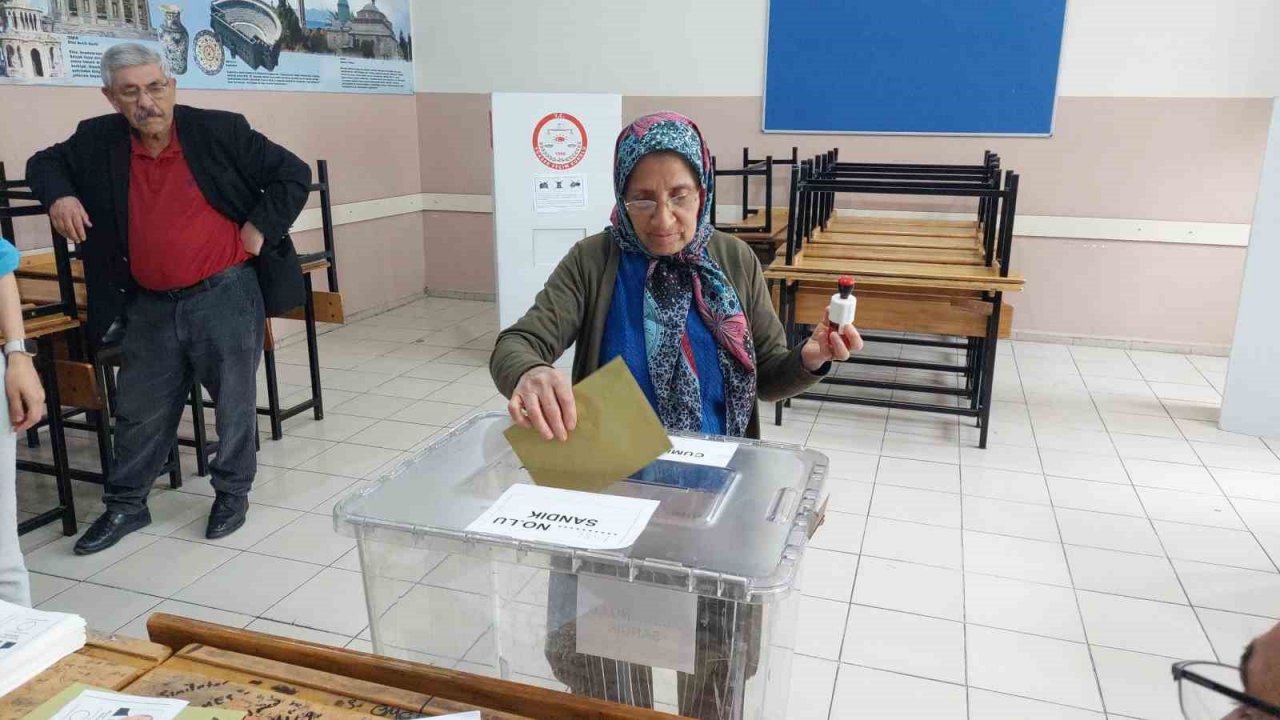 Tekirdağ’da oy verme işlemi başladı