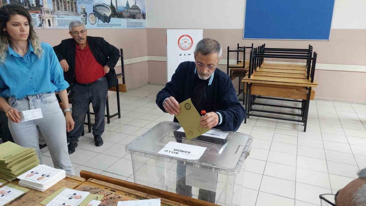Tekirdağ’da oy verme işlemi başladı