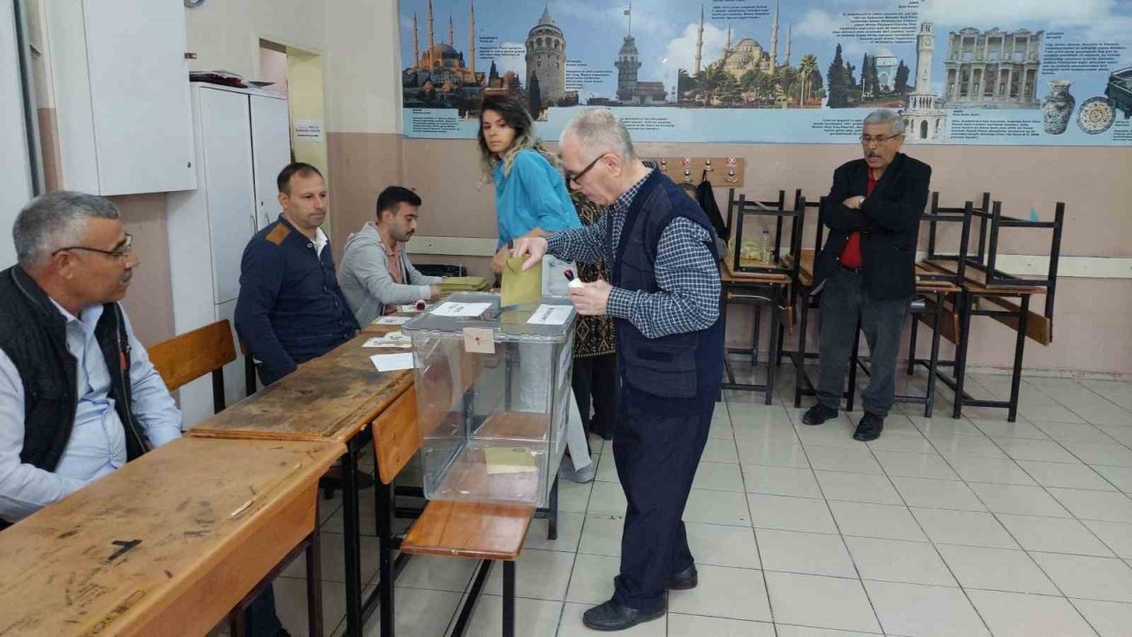 Tekirdağ’da oy verme işlemi başladı