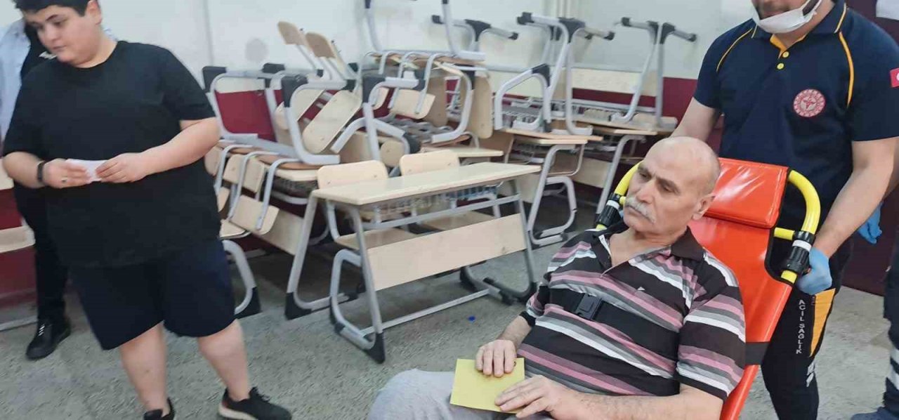 Demokrasi için engel tanımadılar