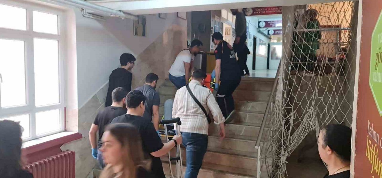 Demokrasi için engel tanımadılar