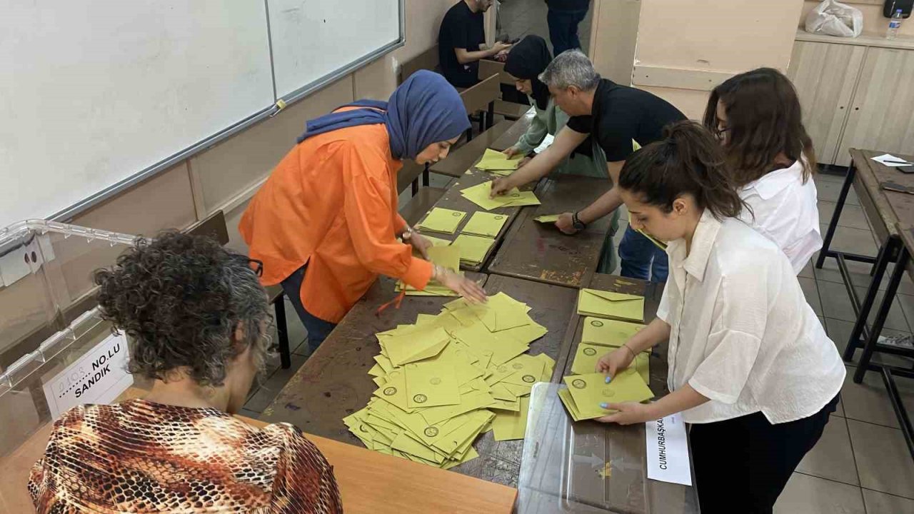 Diyarbakır’da sandıklar kapandı oy sayımı başladı