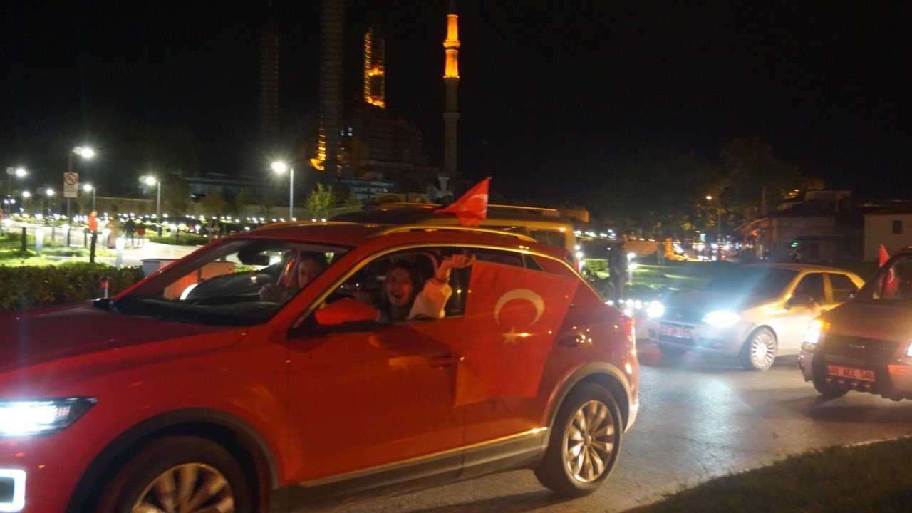 Edirne’de Cumhurbaşkanı Erdoğan coşkusu