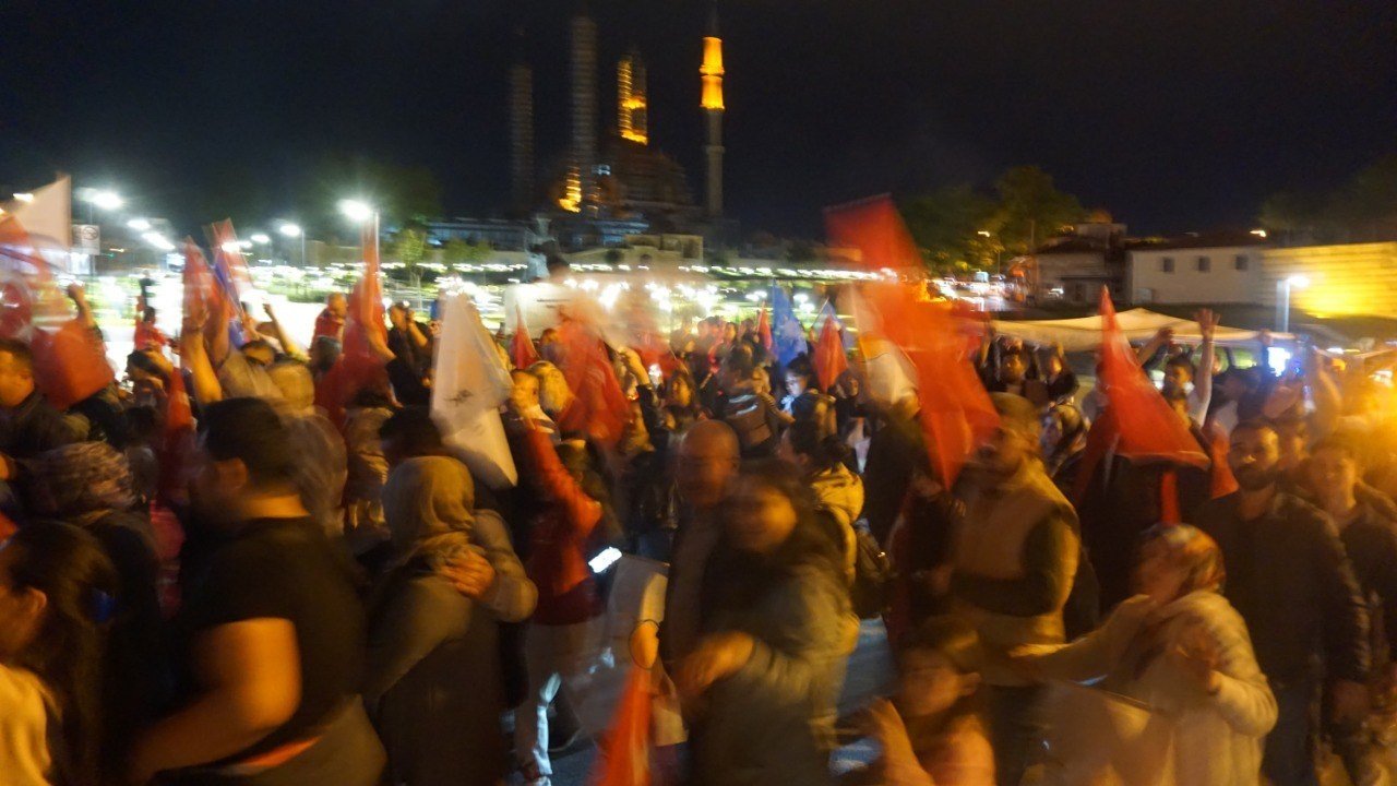 Edirne’de Cumhurbaşkanı Erdoğan coşkusu