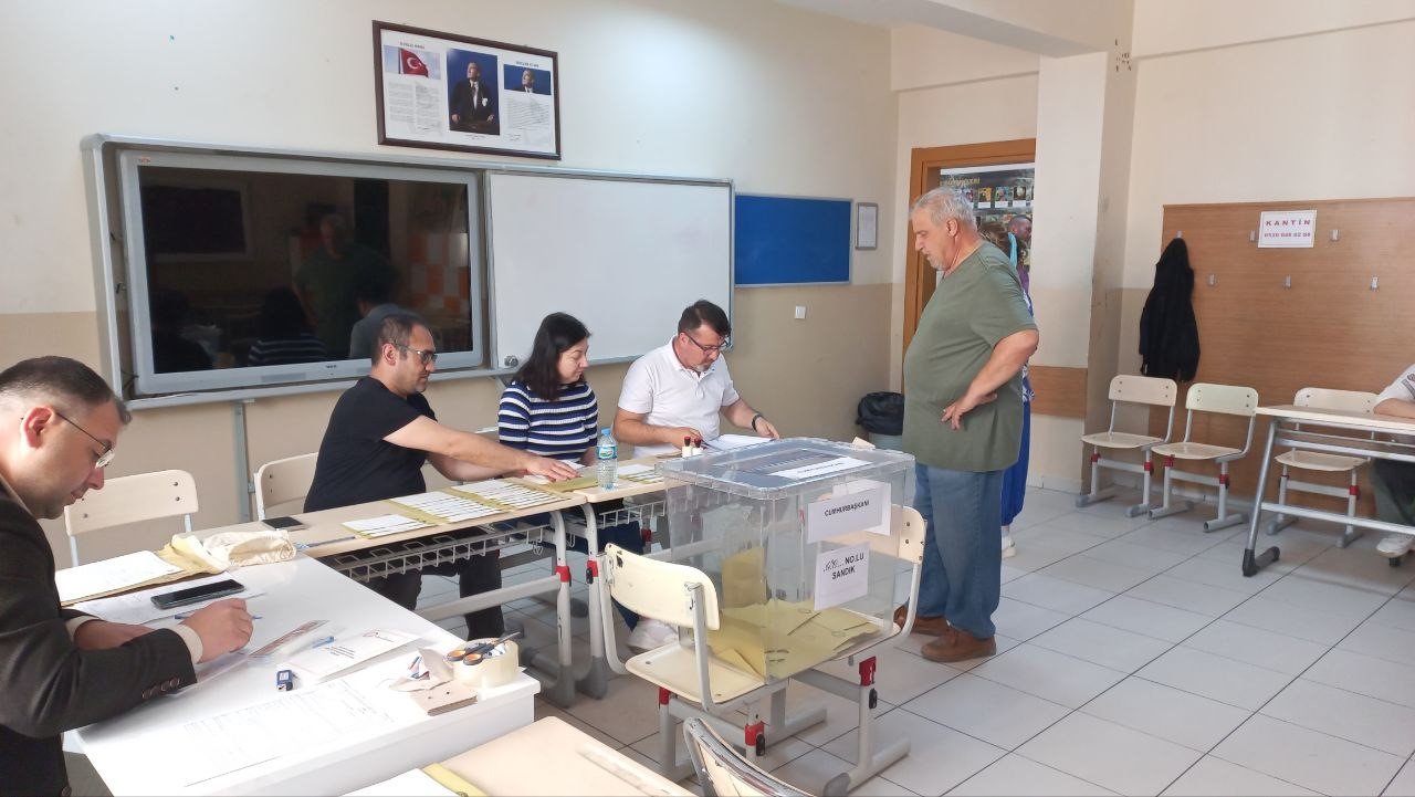 Edirne’de oylar sandıkta