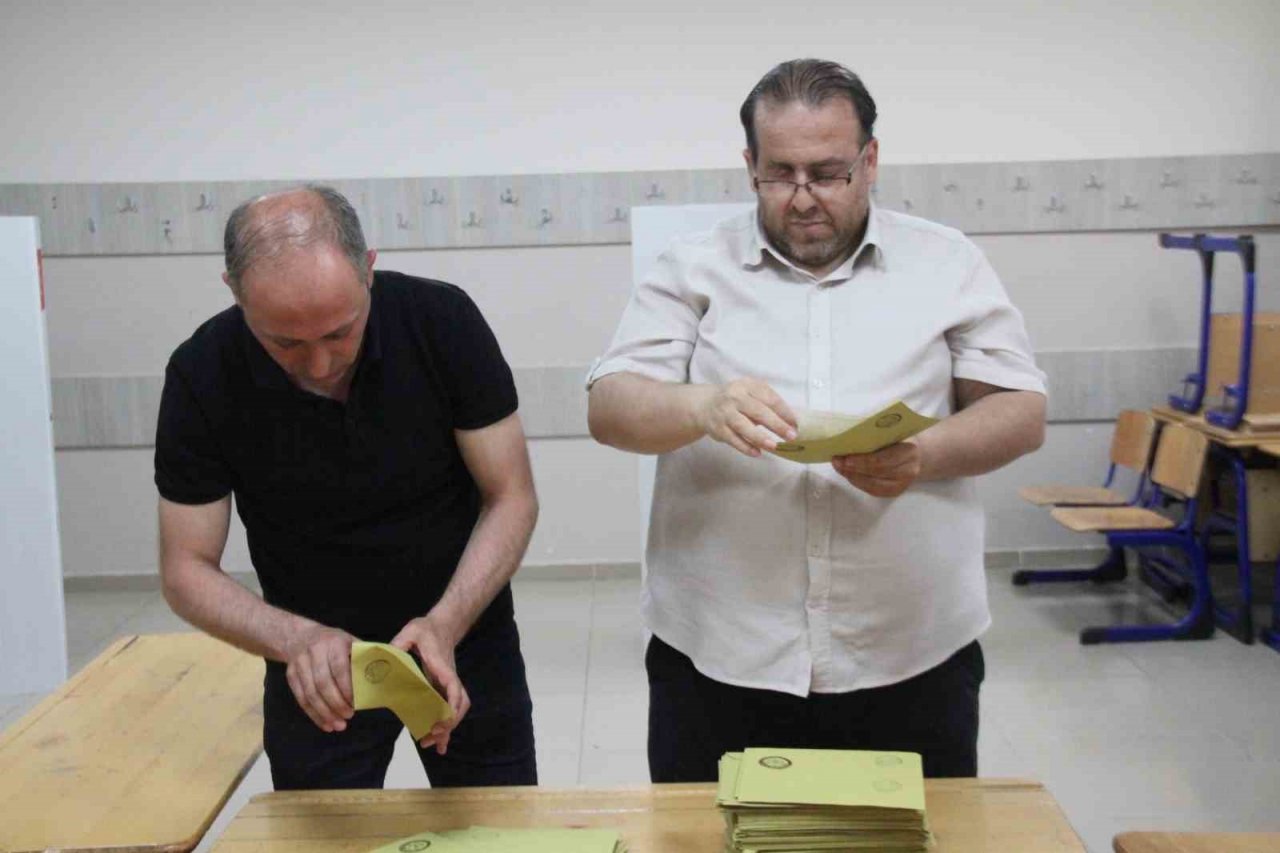 Elazığ’da oy kullanma işlemi sona erdi
