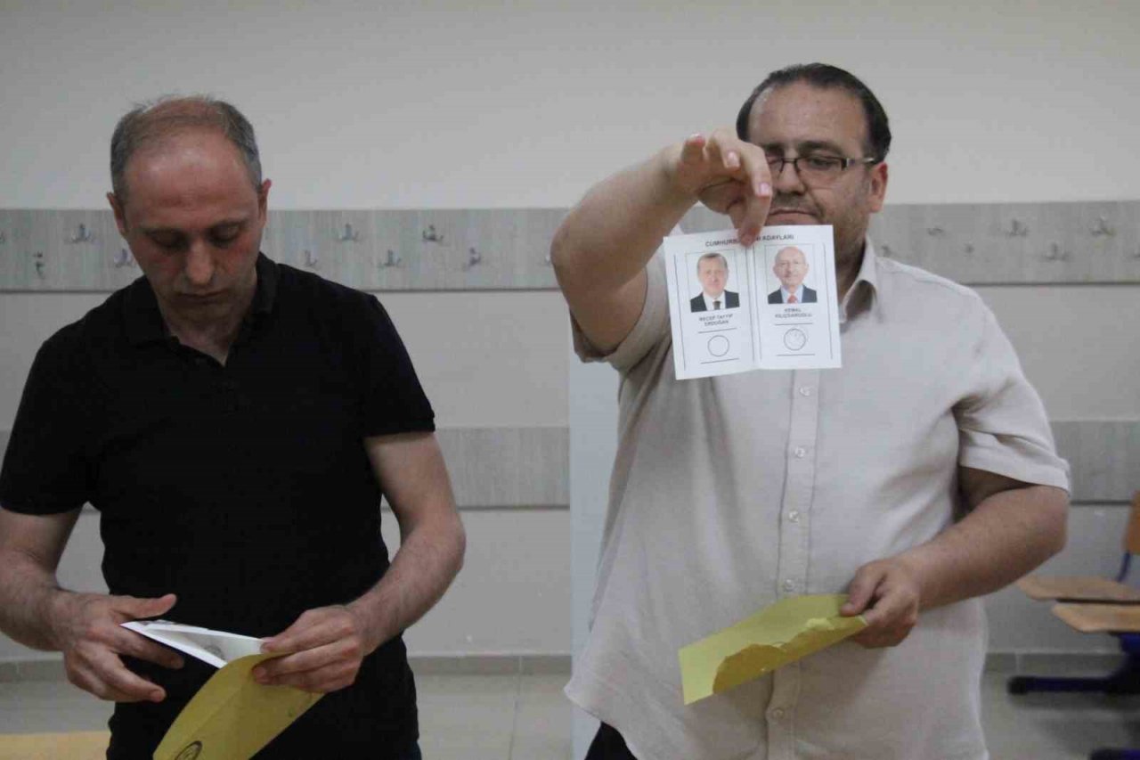 Elazığ’da oy kullanma işlemi sona erdi