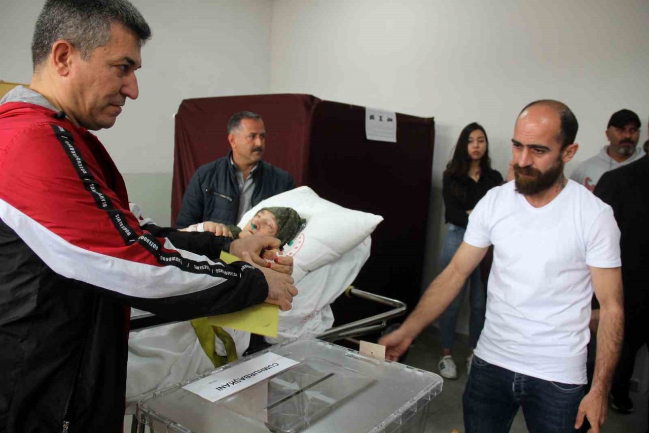 Erzincan’da vatandaşlık görevi engel tanımadı