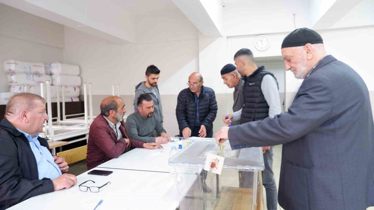 Erzurum, Cumhurbaşkanlığı seçimi için sandığa gitti