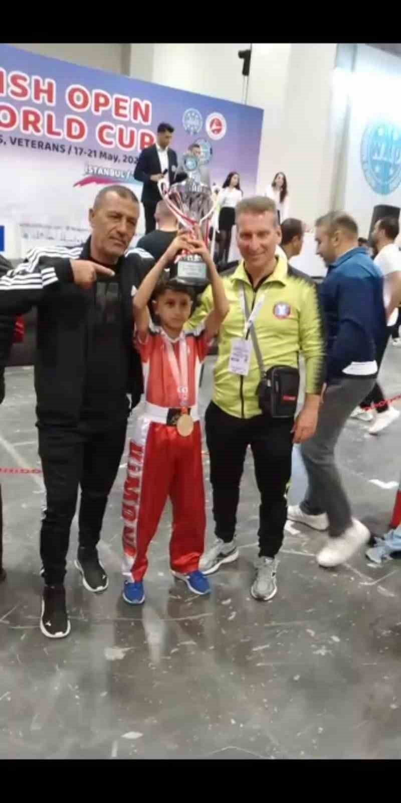 Germencikli sporcular dünya şampiyonu oldu