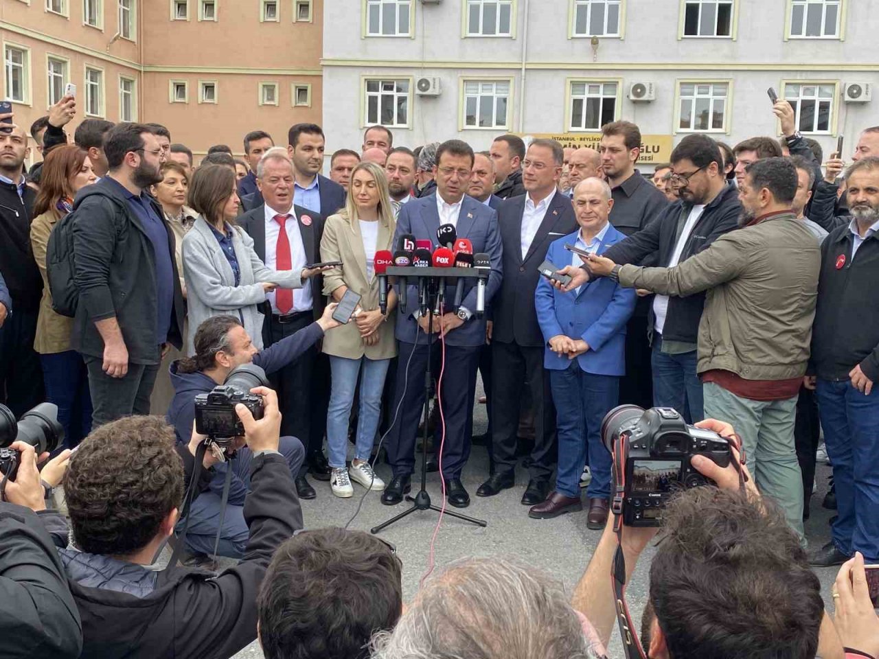 İBB Başkanı Ekrem İmamoğlu, oyunu kullandı