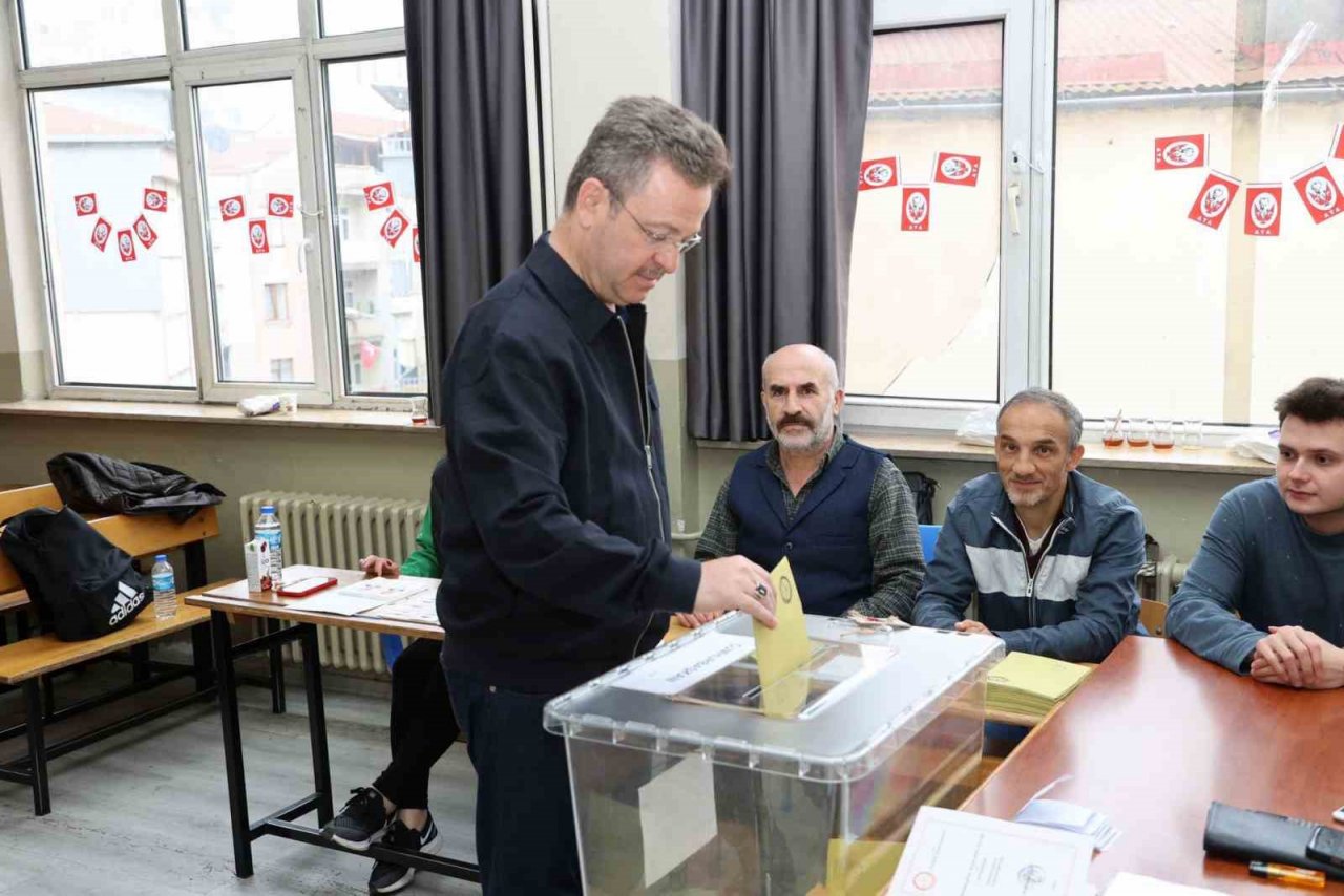 Giresun’da 2. tur için bin 342 sandıkta, 349 bin 158 seçmen sandık başında