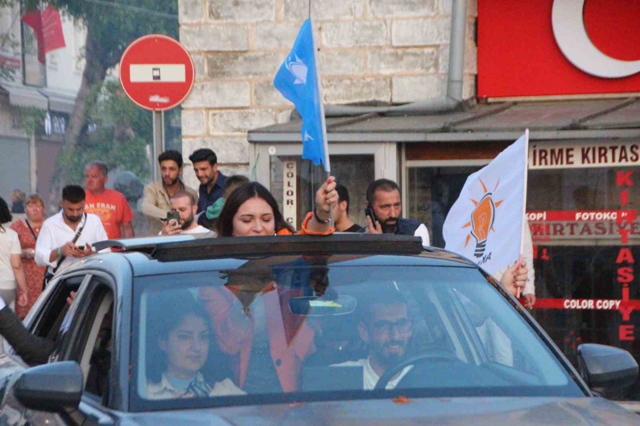 Bodrum’da seçim sonucu kutlandı